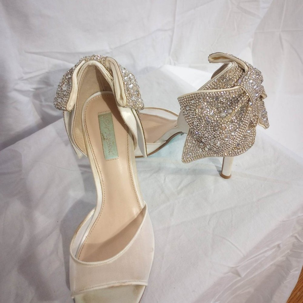 BLUE BY BETSEY JOHNSON Bow Heel